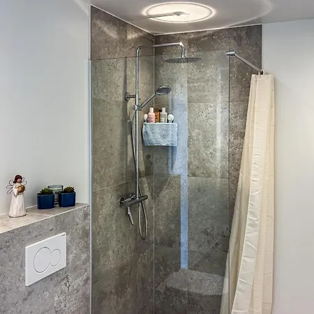 Casa vacanze Lovely In Vaeggerlose With Wifi Bøtø By